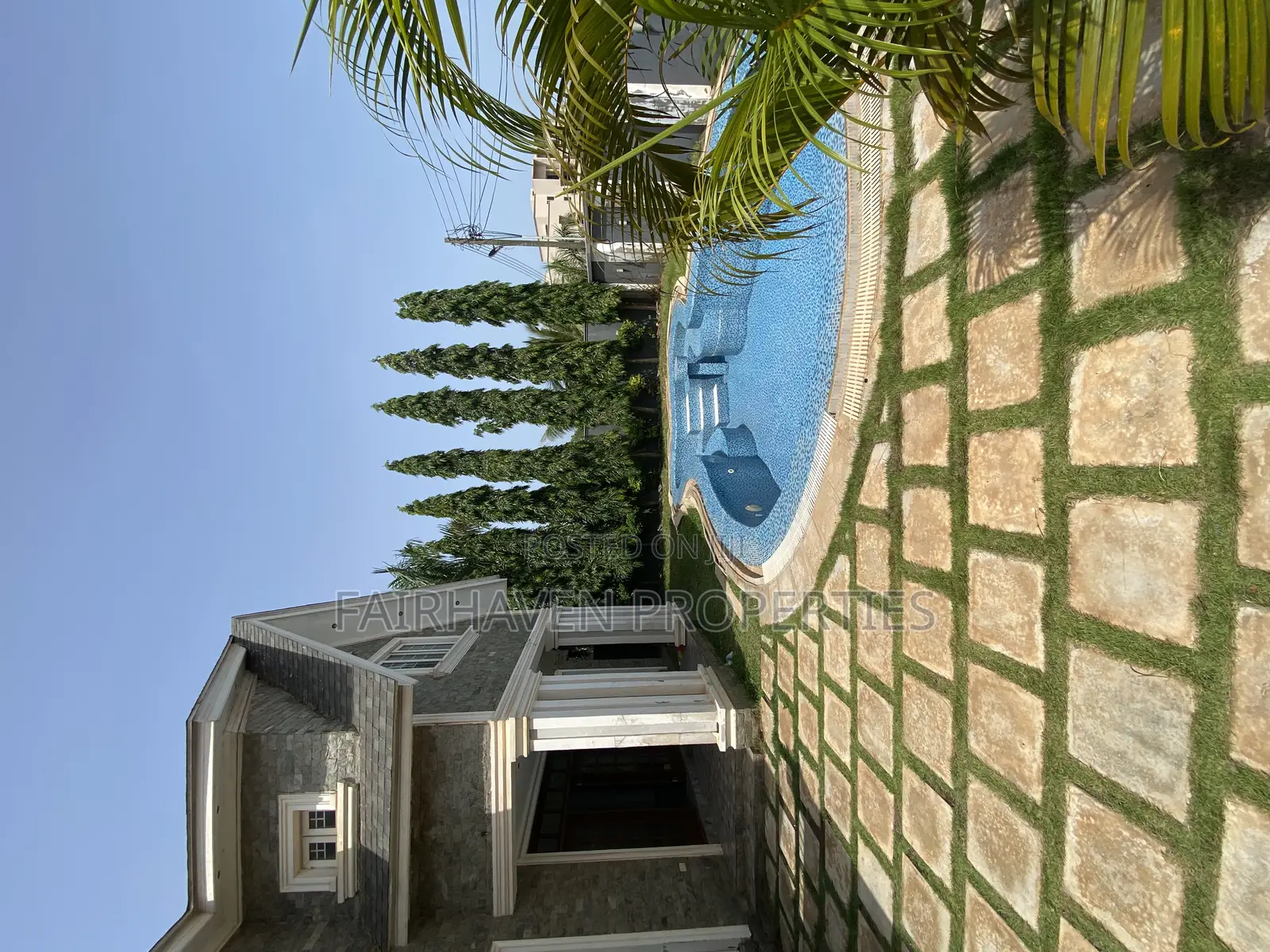 4bdrm Mansion in Tseaddo, Airport Residential Area for sale