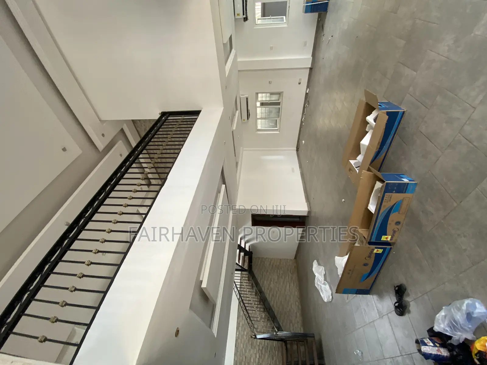 4bdrm Mansion in Tseaddo, Airport Residential Area for sale