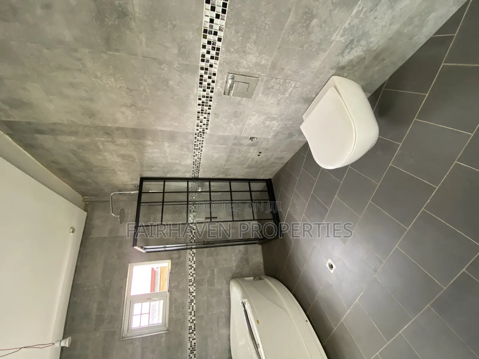 4bdrm Mansion in Tseaddo, Airport Residential Area for sale