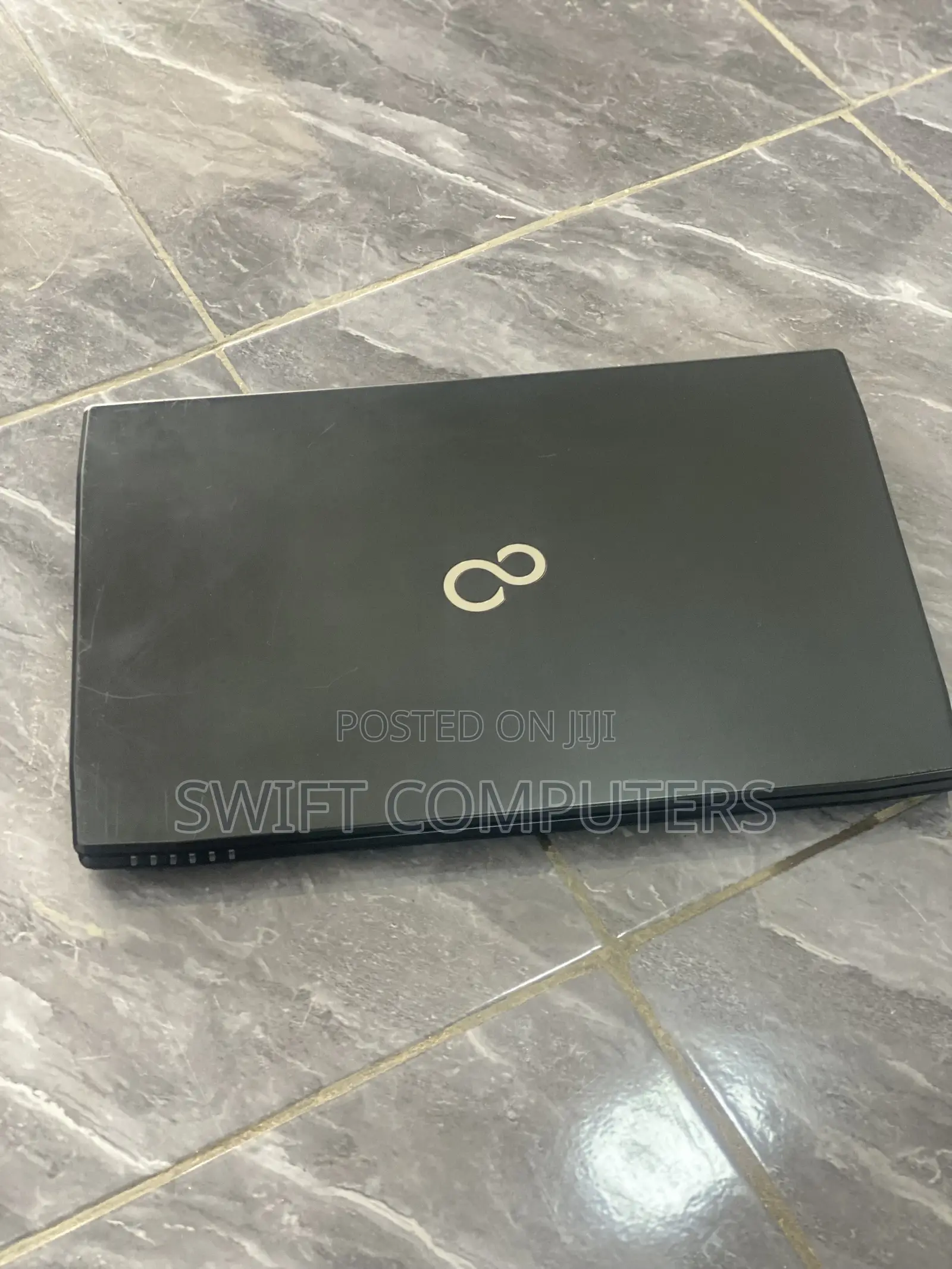 Laptop Fujitsu Lifebook A1120 8GB Intel Core I5 HDD 500GB