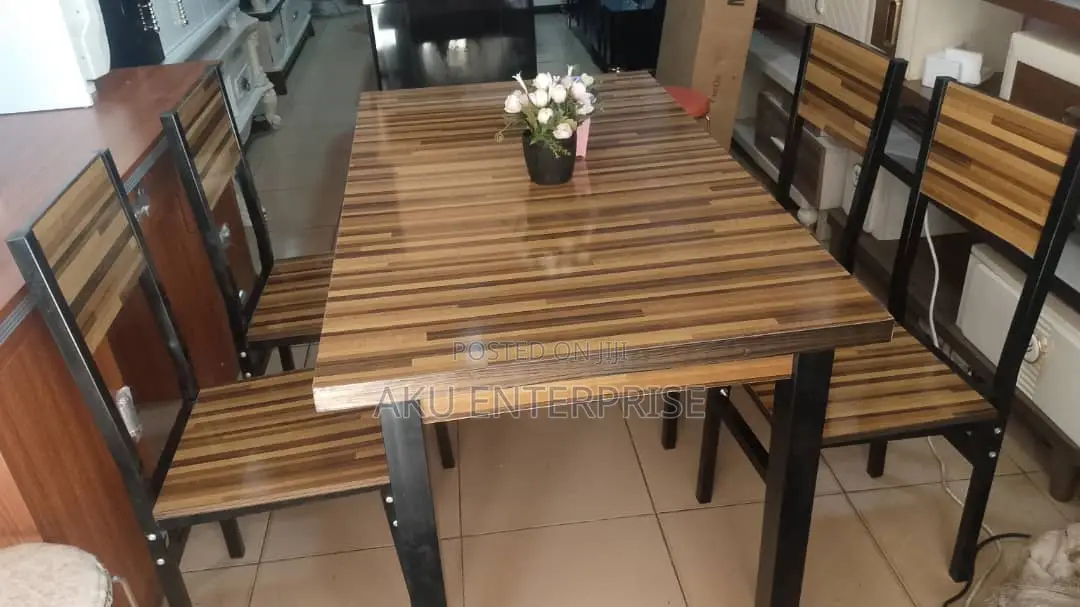 Dinning With 4 Chairs