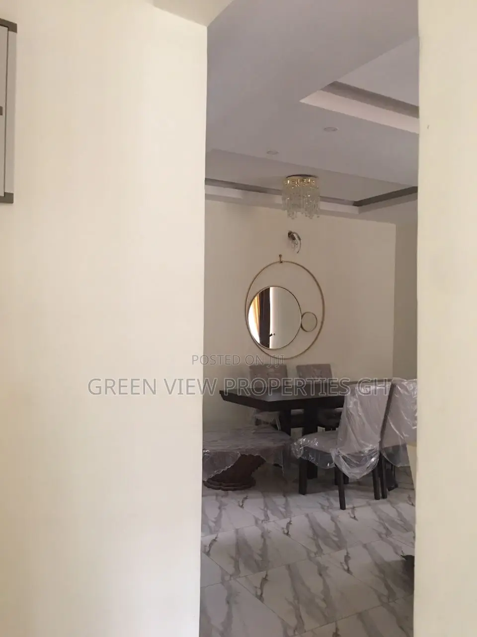 4bdrm Duplex in West Hills Mall Area for sale