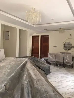 4bdrm Duplex in West Hills Mall Area for sale