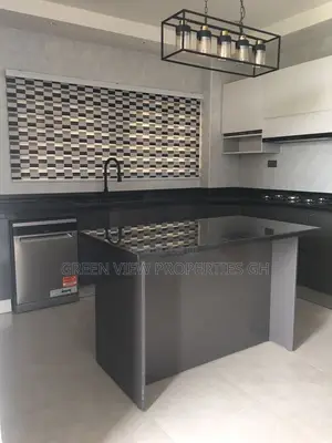 4bdrm Duplex in West Hills Mall Area for sale