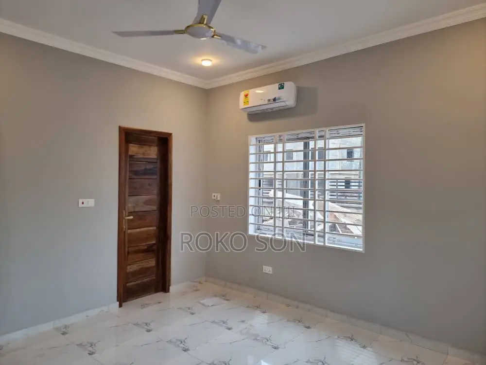 2bdrm Apartment in Dr Roko, Lapaz for rent