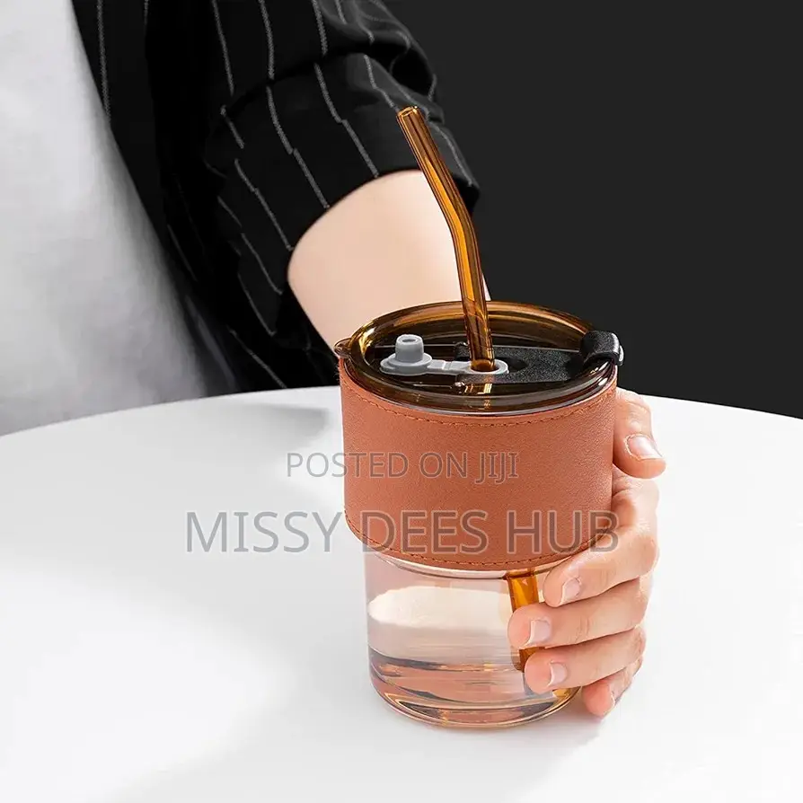 Glass Tumbler With Lid and Straw