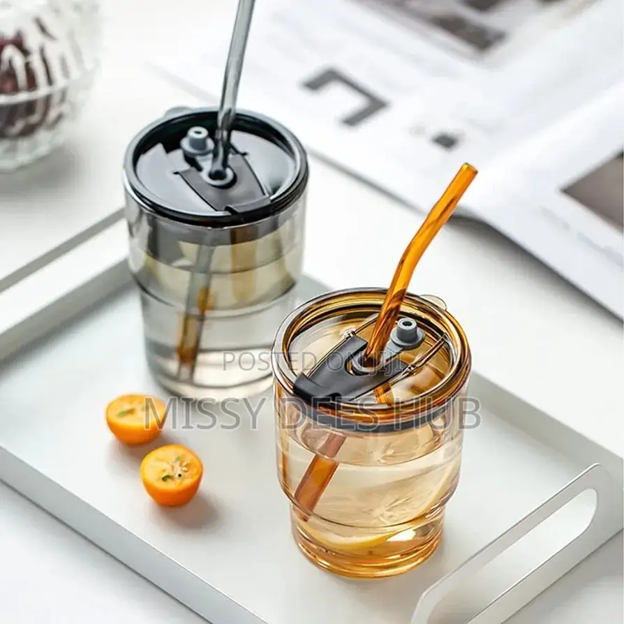 Glass Tumbler With Lid and Straw