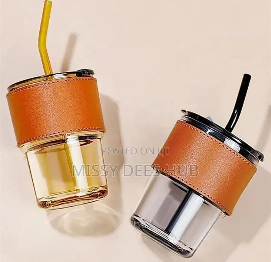 Glass Tumbler With Lid and Straw