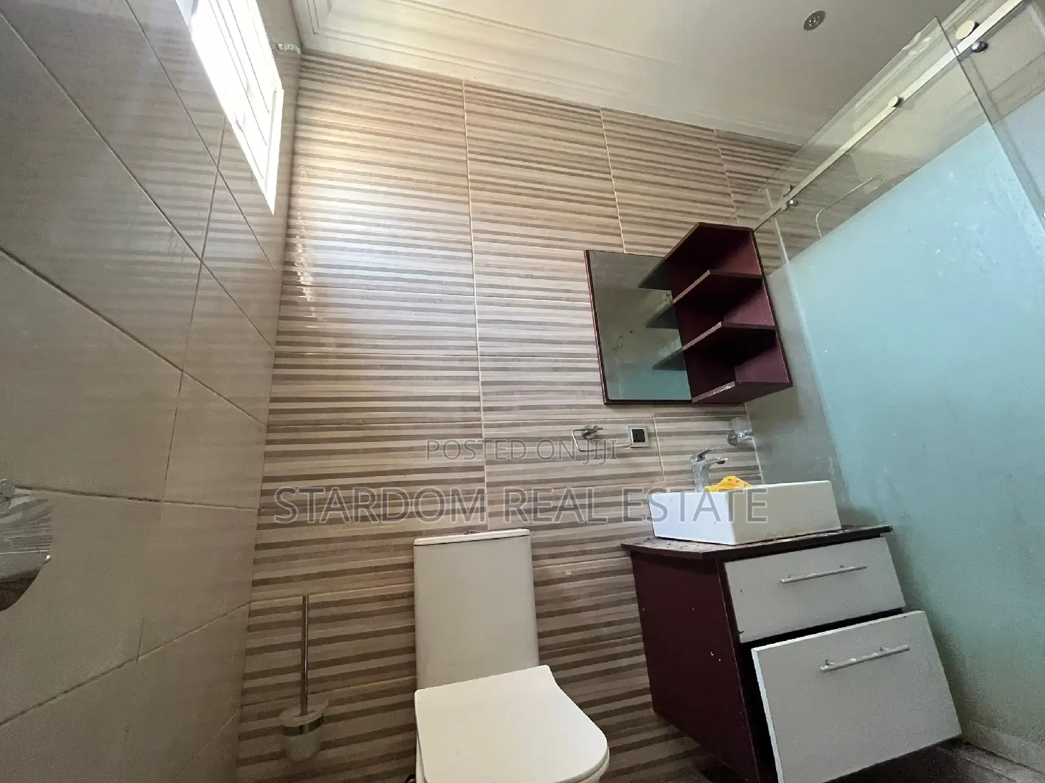 2bdrm Apartment in East Legon for rent