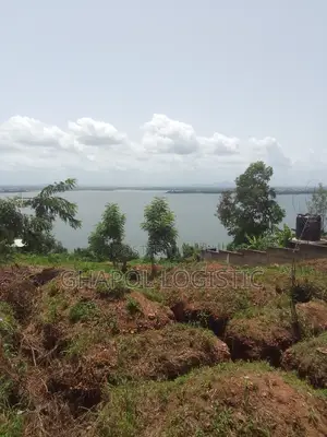 Land in New Bortianor