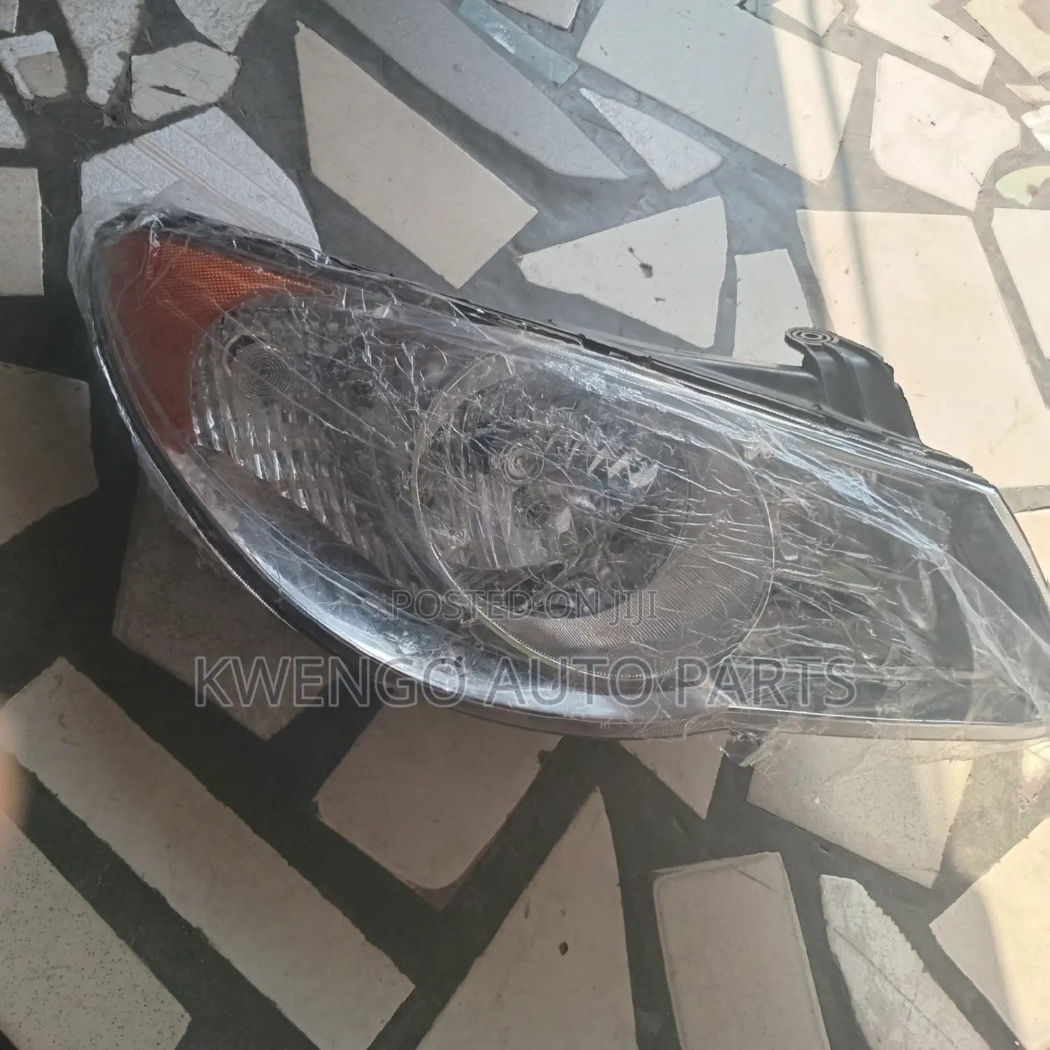 Hyundia Elantra Headlight 2008 2009 2010 2011 (Left And Right)