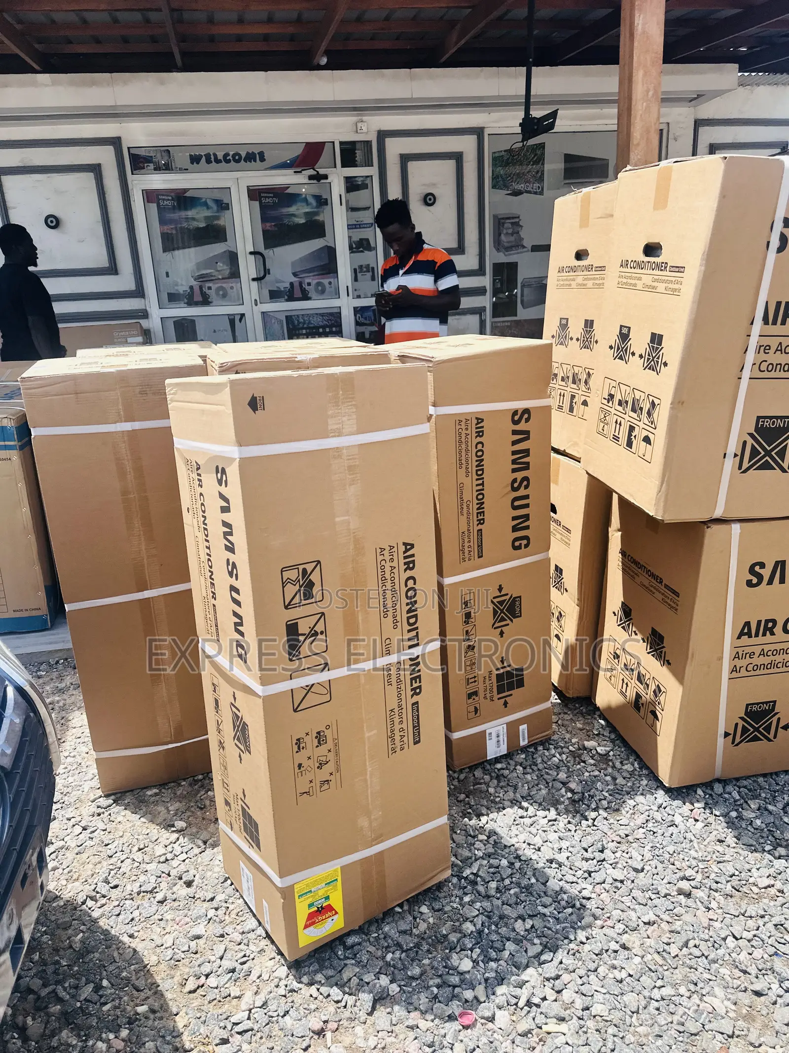 Dehumidifier Inverter Samsung 2.5hp Split AC.