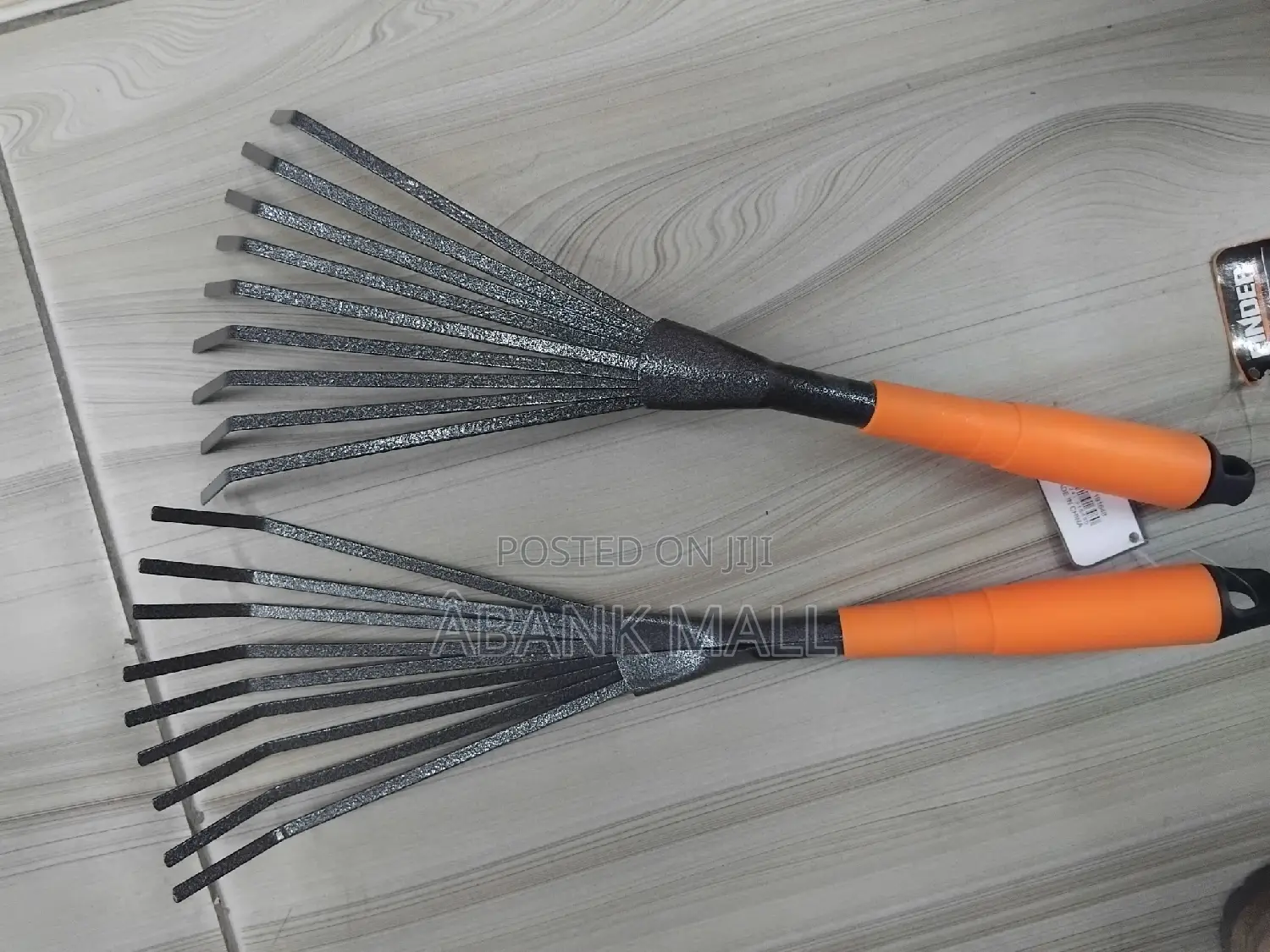 Handheld Modern Garden Rake