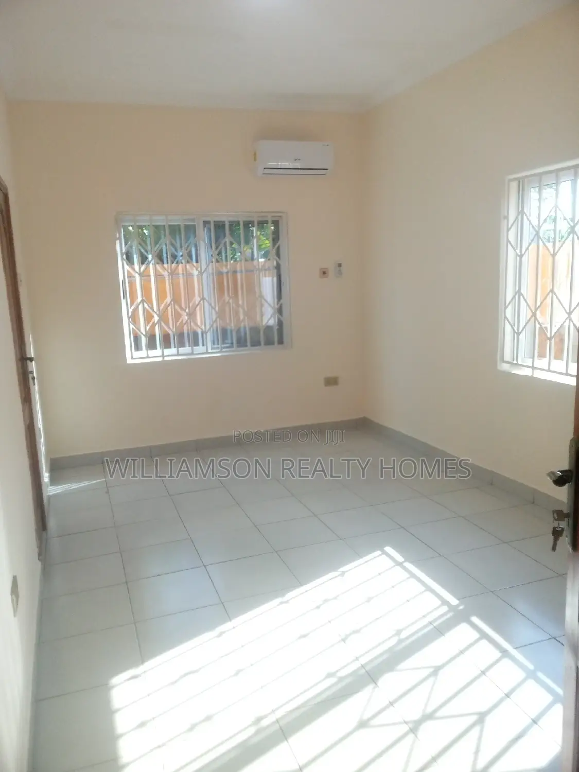 3bdrm House in Community 18 Area, Spintex for rent