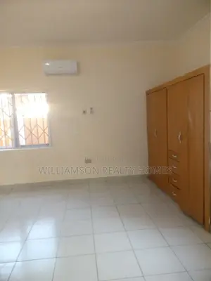 3bdrm House in Community 18 Area, Spintex for rent