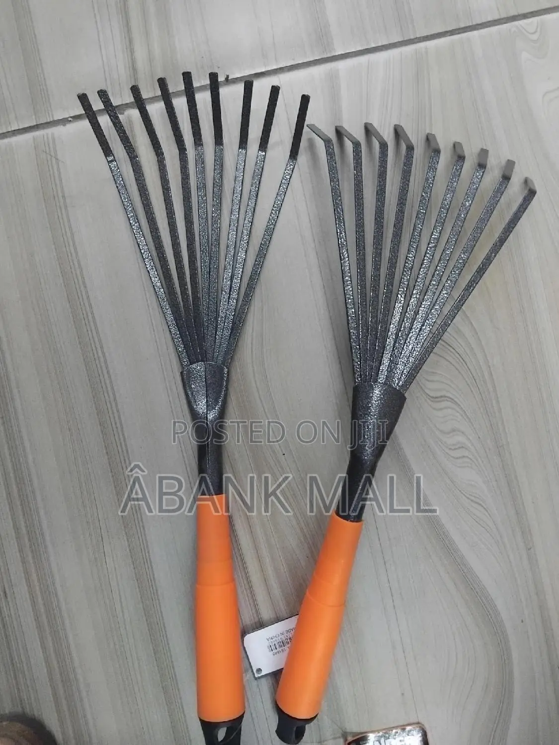 Handheld Garden Rake