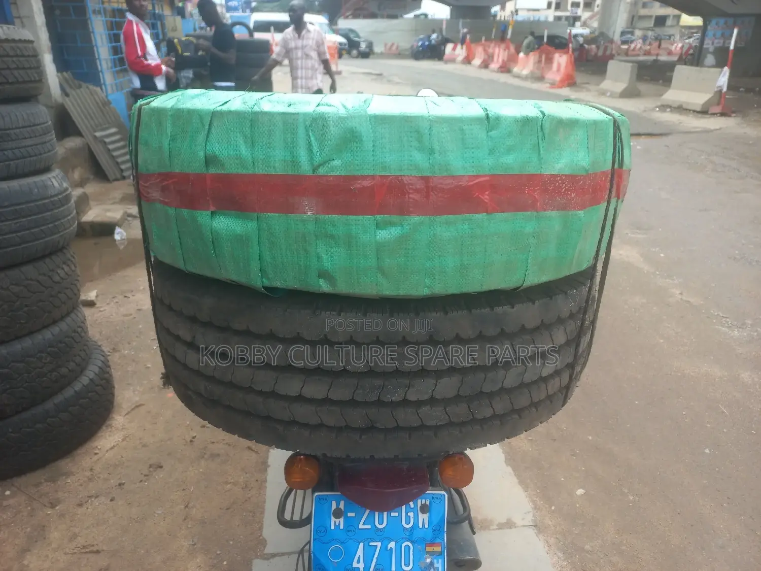 Original 285/70r19.5 Tyres Available