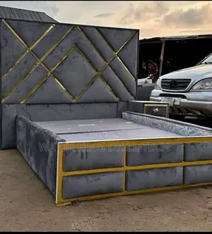 Queen Size Bed Frames With Side Drawer