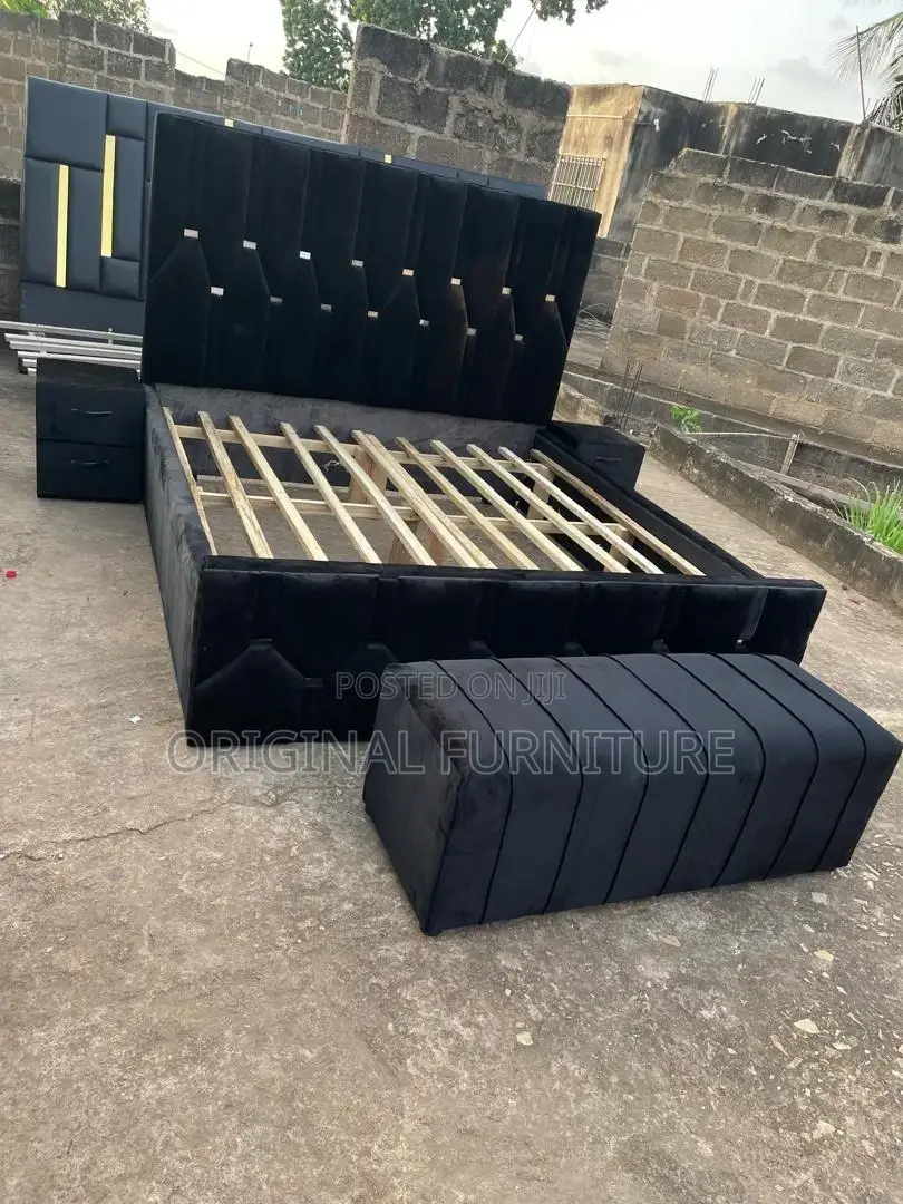 Queen Size Bed Ottoman and Side Drawers