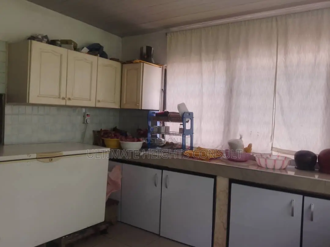 9bdrm House in Lapaz Tabora Number for sale