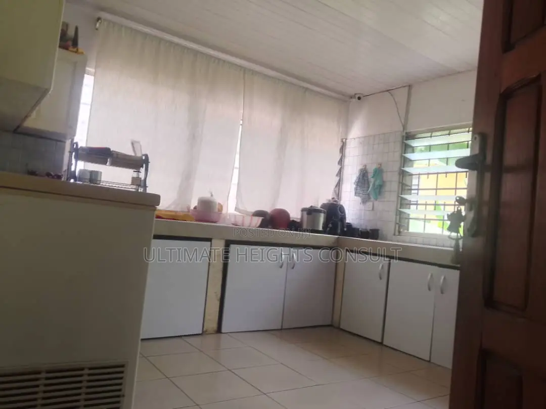 9bdrm House in Lapaz Tabora Number for sale