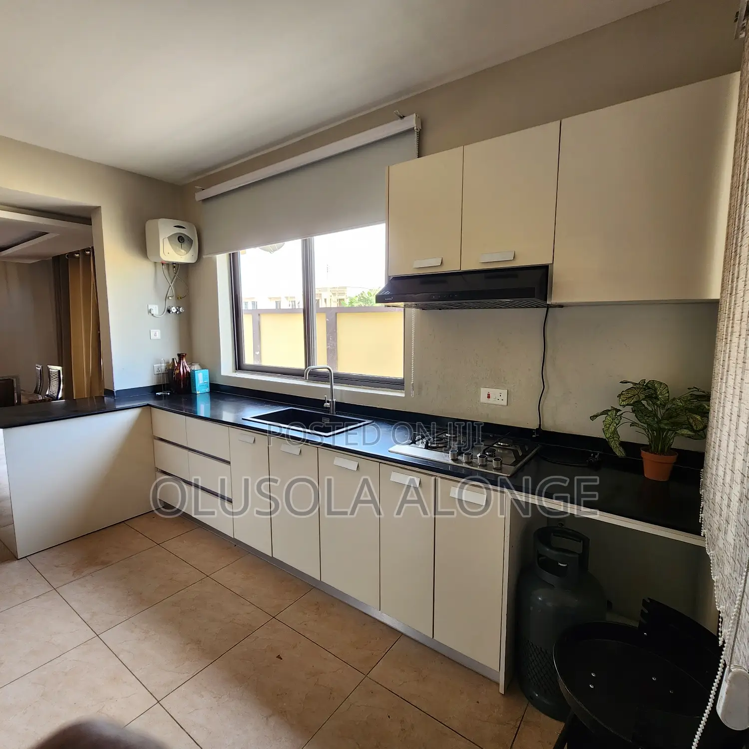 Ensuite Private Room + Starlink Internet -Daily Rate