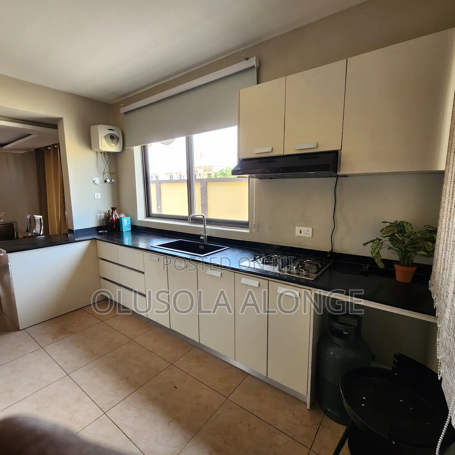 Ensuite Private Room + Starlink Internet -Daily Rate