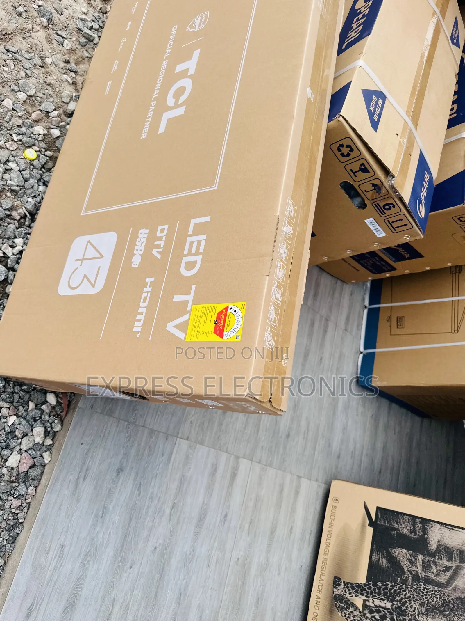 Brand—-New TCL 43s5400 FHD Smart Android Tv 