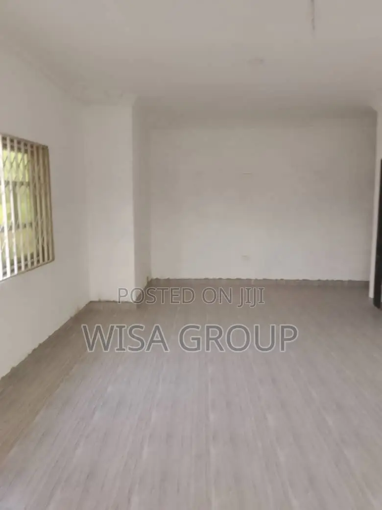 7bdrm Duplex in Wisa Groups, Accra Metropolitan for sale