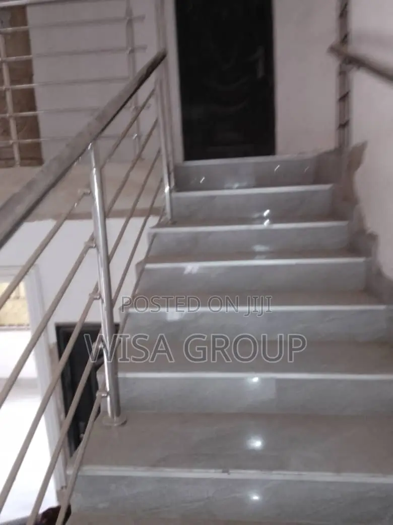 7bdrm Duplex in Wisa Groups, Accra Metropolitan for sale
