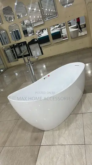 Heavy Bath Tub With Tap