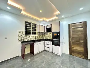 3bdrm Duplex in Adjiriganor for rent