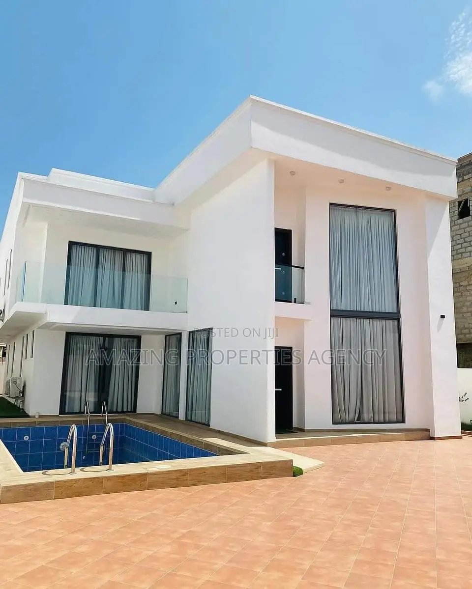 5bdrm House in East Legon for sale