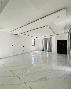 5bdrm House in East Legon for sale