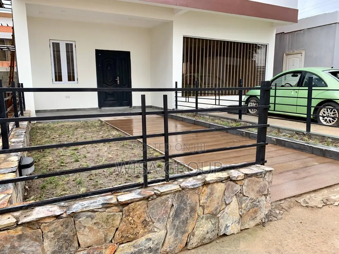 3bdrm Duplex in Wisa Groups, Accra Metropolitan for rent