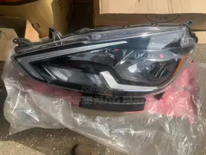 Nissan Sentra 2016,2017,2018 Headlight