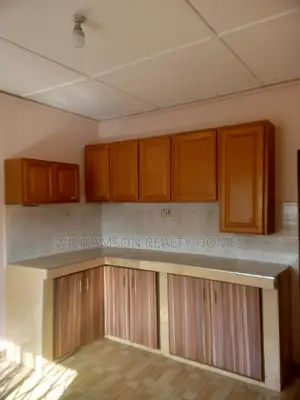 3bdrm House in Community 20 Estate, Spintex for rent