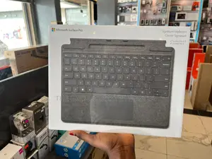 Photo - Microsoft Surface Pro Signature Keyboard Cover
