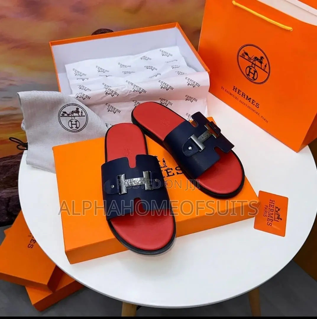 Hemes Slippers
