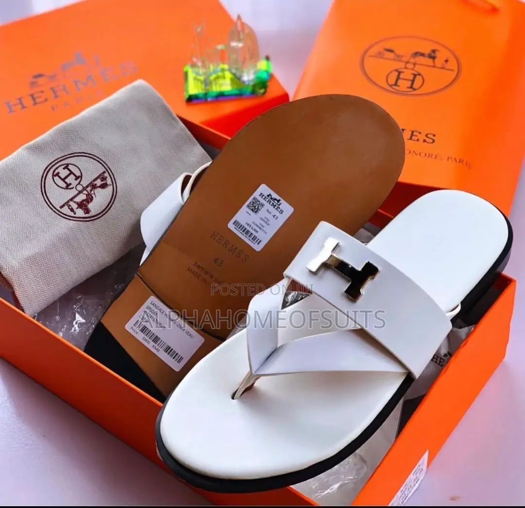 Hemes Slippers