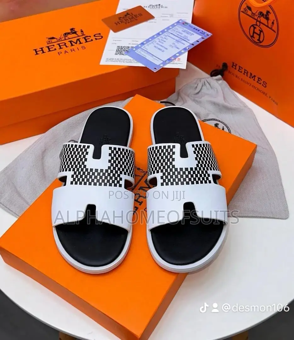 Hemes Slippers
