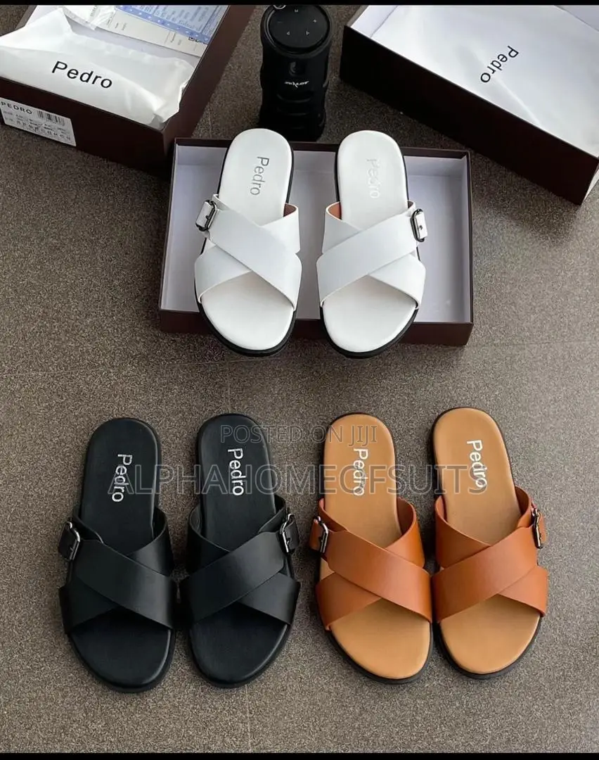 Hemes Slippers