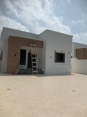 3bdrm House in Batsonaa Total, Spintex for sale