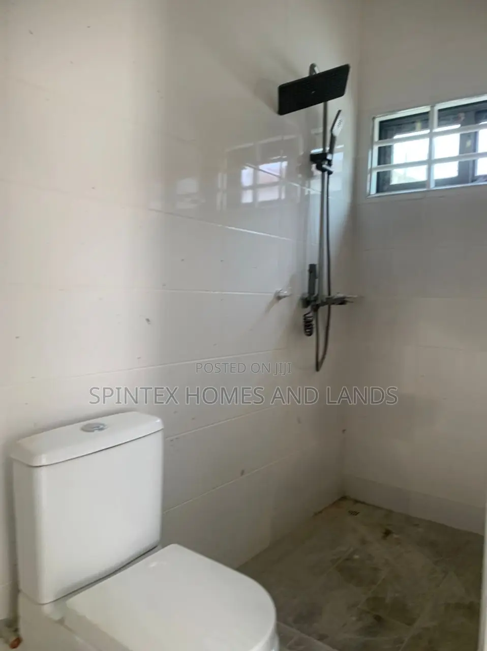 3bdrm House in Batsonaa Total, Spintex for sale