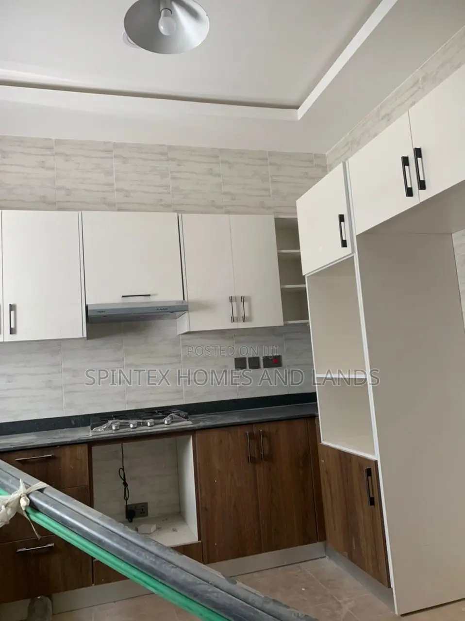 3bdrm House in Batsonaa Total, Spintex for sale
