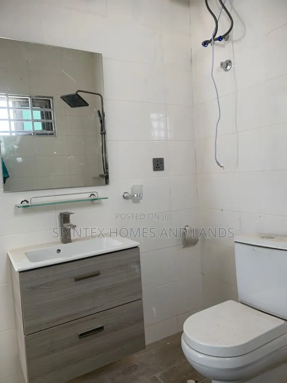 3bdrm House in Batsonaa Total, Spintex for sale