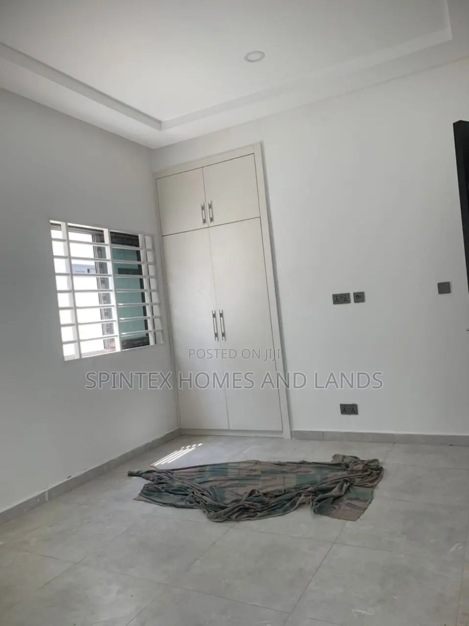 3bdrm House in Batsonaa Total, Spintex for sale