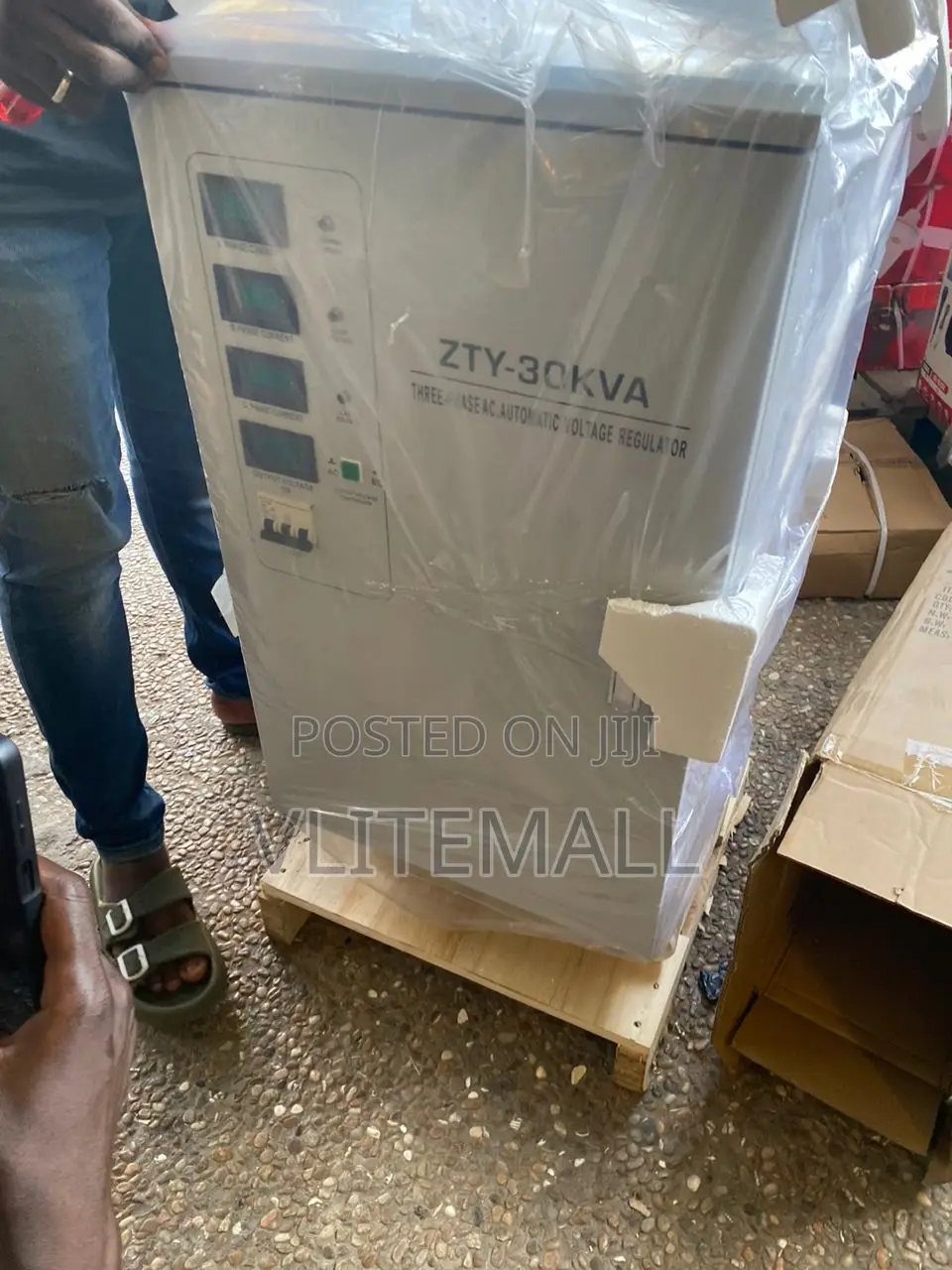 Zty 30kva Three Phase Avr