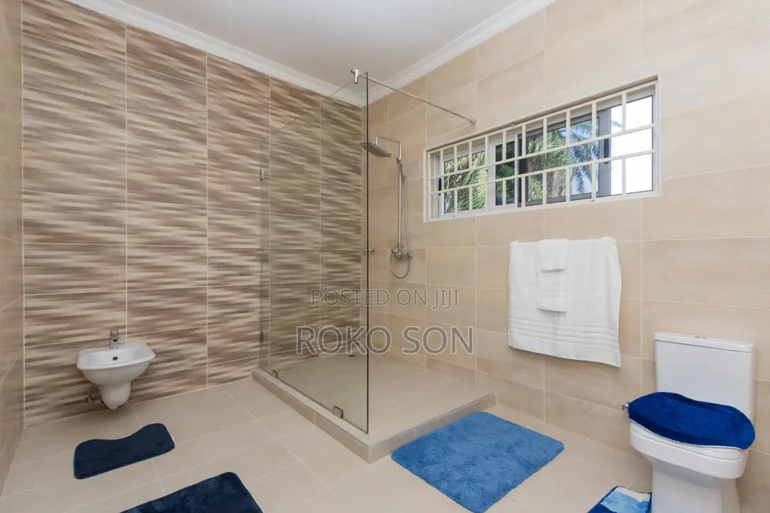 6bdrm Duplex in Dr Roko, Dzorwulu for sale