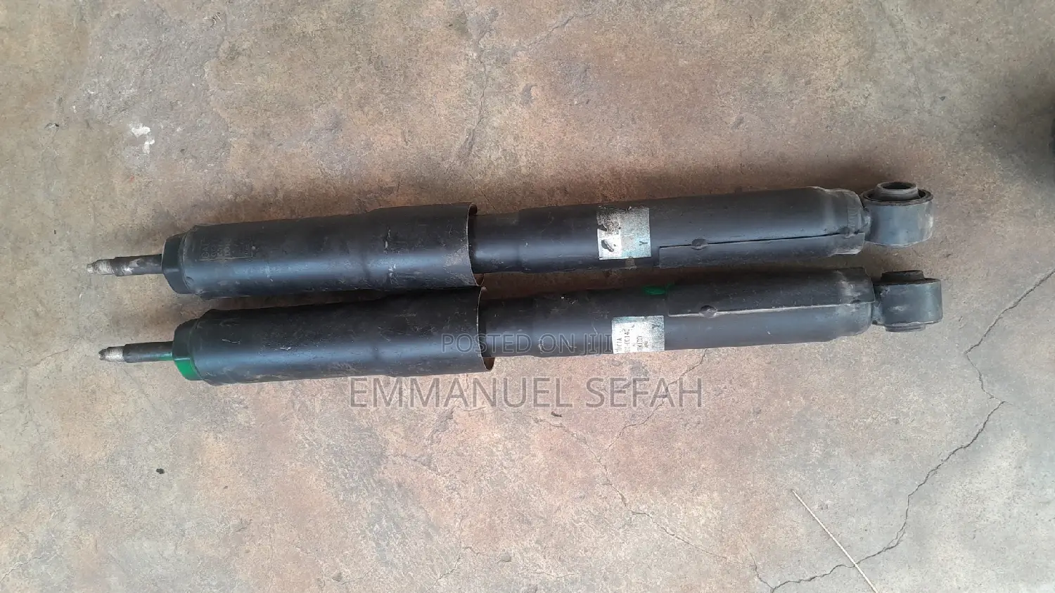 Tayota Land Cruiser 100 Front Shock Absorber